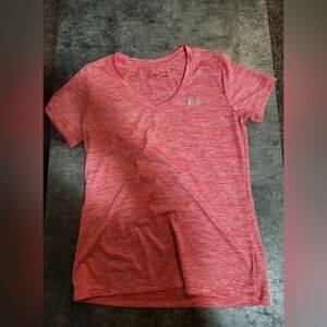 Under Armour V-Neck shirt